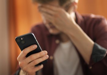 Мошенники ушли в отпуск: число мошеннических звонков резко снизилось