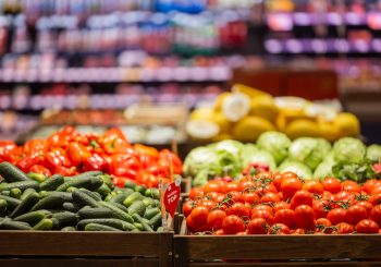 Что окажется на столе в Лиго: как меняются праздничные вкусы жителей Латвии