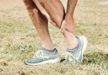 Растяжения и мышечные боли из-за занятий спортом и работы в саду? Позовите на помощь охлаждающие и согревающие мази!