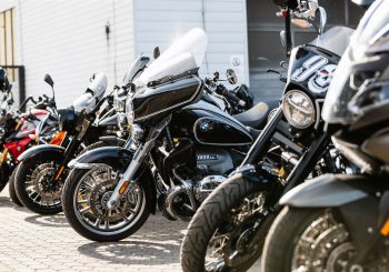 В Латвии открылся один из крупнейших в странах Балтии салон BMW Motorrad