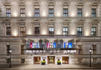Венский отель The Ritz-Carlton дарит билет на выставку Брейгеля