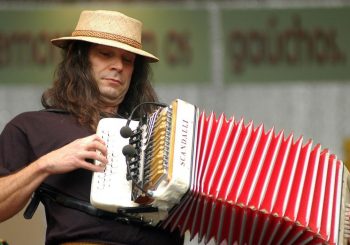 Экстаз, юмор и виртуозность высшего класса – аккордеонист-суперзвезда Ренато Боргетти и его ансамбль в Риге