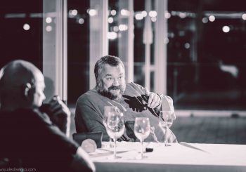 В Юрмале состоится публичная дискуссия с участием философа Арниса Ритупса и ректора Свободного университета Елены Лукьяновой