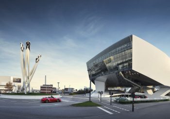 Свободный вход в музей Porsche – онлайн экскурсии в Instagram