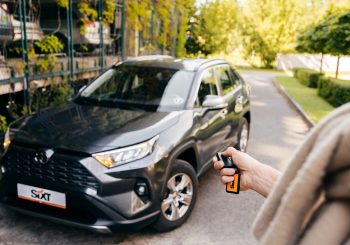 В Балтии начинает действовать платформа подписки на автомобили SIXT+