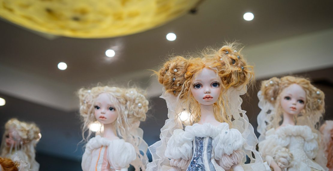Doll’Arte 2026 в Риге: международная выставка авторской куклы объединит мастеров из 18 стран