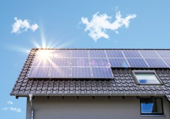Tet развивает решения в области «зеленой энергетики» и предлагает солнечные панели