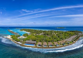 Встреча 2023 года в Sheraton Maldives Full Moon Resort & Spa