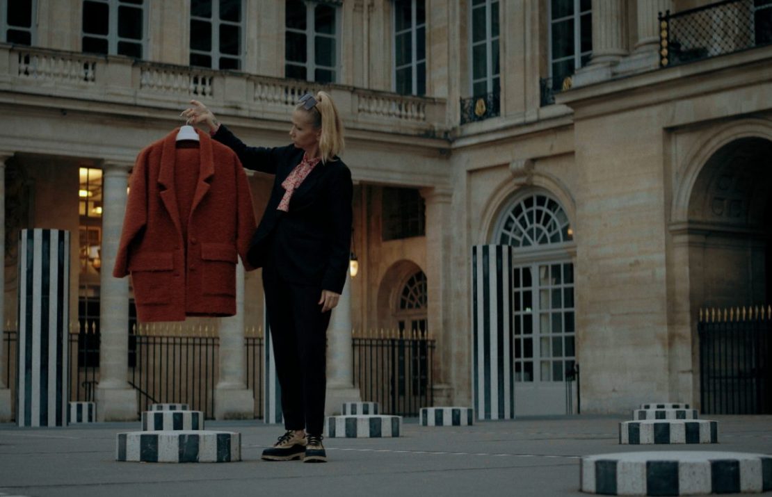 От финансиста до дизайнера моды: Уна Пупола дебютирует на Рижской неделе моды и представляет короткометражный фильм о моде