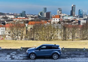 Новый Range Rover Evoque прибыл в Ригу