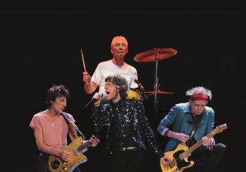 На стыке двух легенд