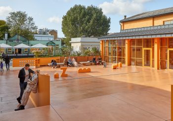 Арт-центр Zuzeum открывает киносезон под открытым небом