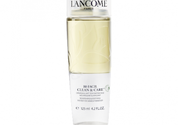 Lancome Bi-Facil Clean & Care очищает и ухаживает одновременно