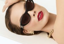 По воле случая или по замыслу: CHANEL выпускает лимитированную серию Rouge Allure Velvet