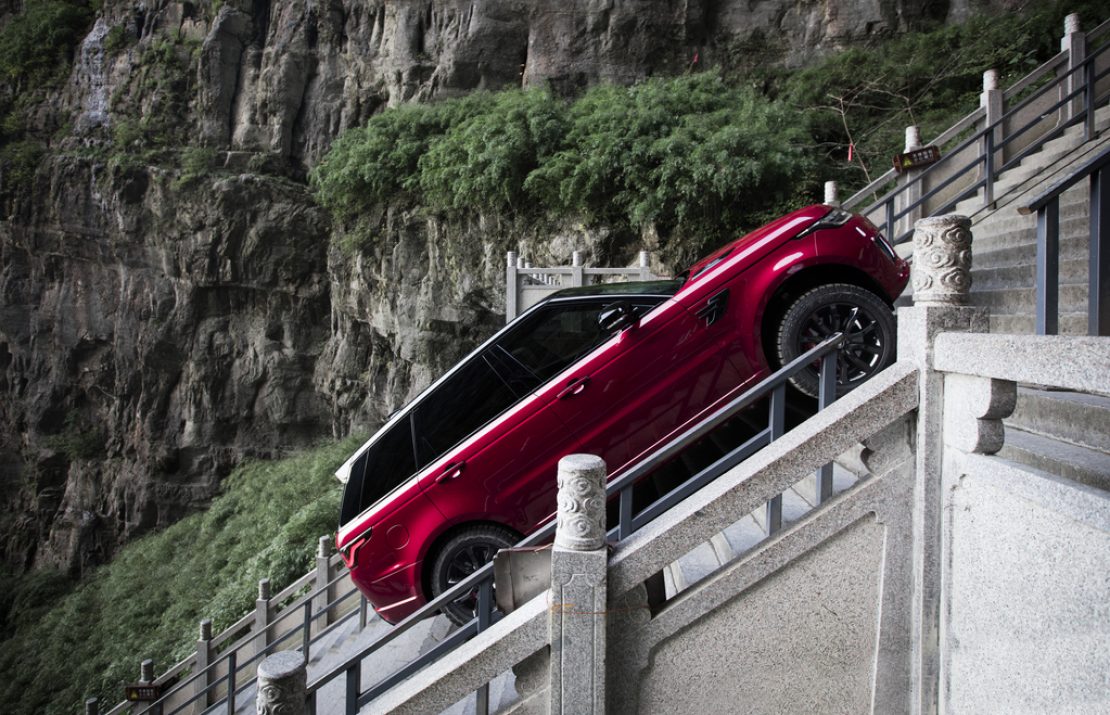#рекорд. Range Rover Sport поднялся к «Небесным вратам»