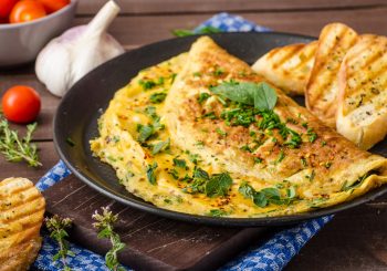 Идеальный омлет от шеф-повара Мариса Янсонса: всего три ингредиента