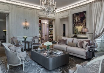 Сюит имени кошки в отеле Hotel de Crillon,  A Rosewood Hotel, Париж