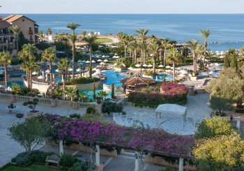 Теннисный мячик для спины и продукты с дофамином: советы от экспертов спа-центра ESPA в отеле Elysium, Кипр