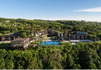 Alila Villas Uluwatu Bali предлагает гостям курорта исследовать окрестности острова Бали