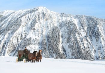 По Куршевелю вместе с отелем les Airelles на карете Hermès