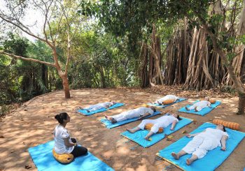 Санкальпа и практика осознанности – рассказывают учителя йоги курорта Kalari Rasayana, Индия