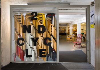 Artek. Одного стула достаточно