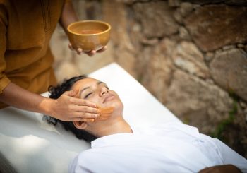 В центре натуропатии и йоги Prakriti Shakti помогут избавиться от синдрома эмоционального выгорания