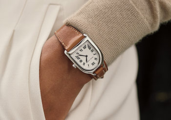 Ralph Lauren представил новые часы-браслет Stirrup Bangle Watch