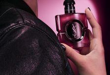 BLACK OPIUM Pink Glaze: YSL Beauty добавляет клубнику в культовый аромат