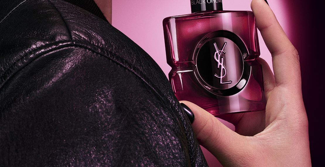 BLACK OPIUM Pink Glaze: YSL Beauty добавляет клубнику в культовый аромат
